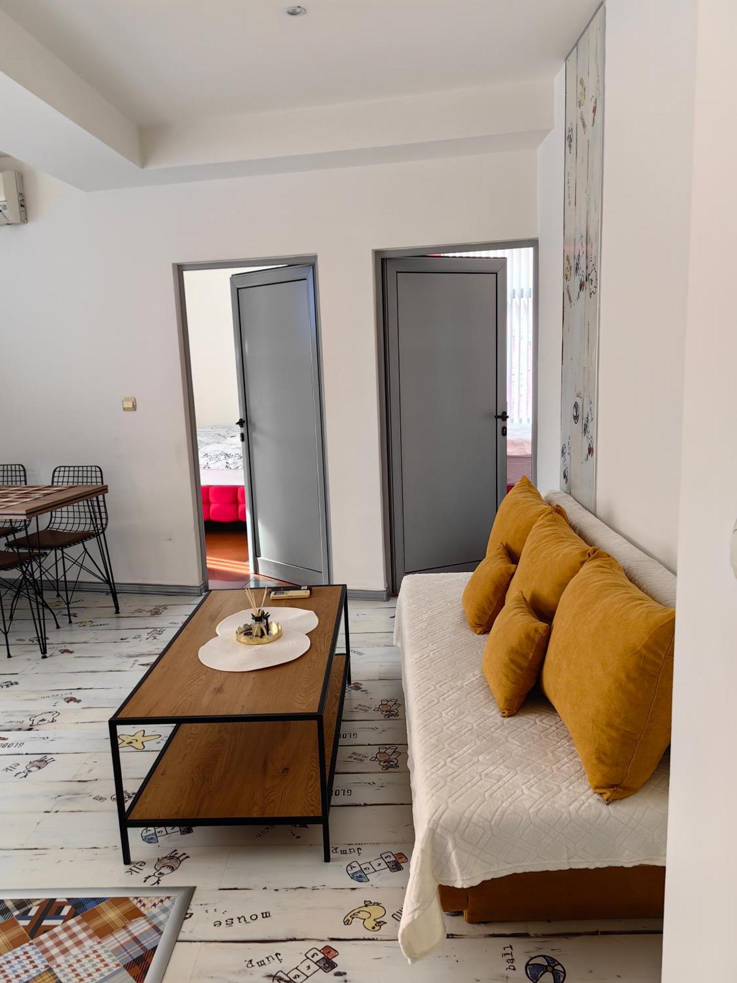 2 Bedrooms Apartment. Пловдив Екстер'єр фото